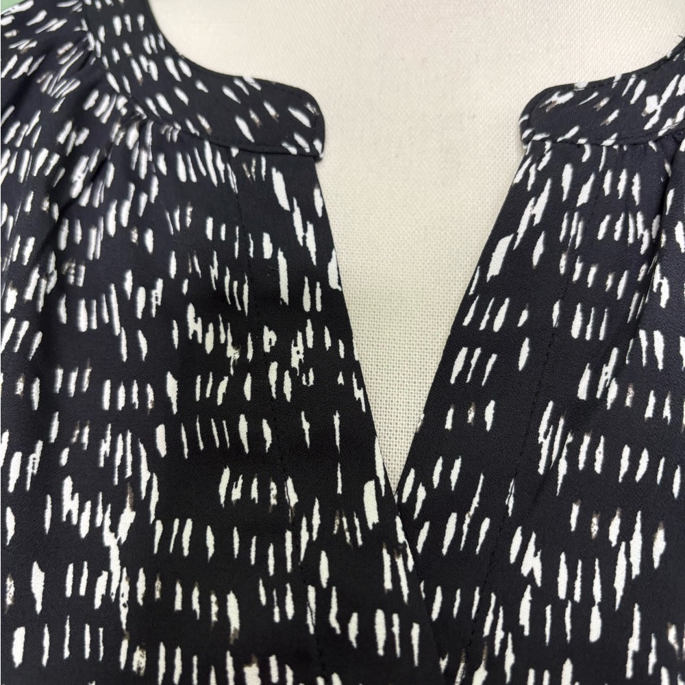 Simply Vera Vera Wang Black and White Printed Blouse - Picture 4 of 11